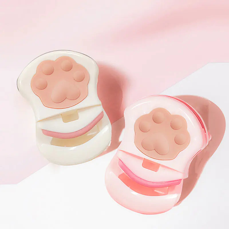 PlumPaw Mini Lash Curler — Soft Girl Edition